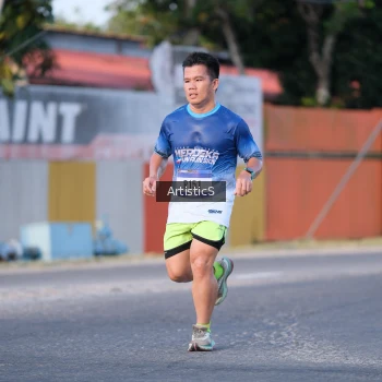 Runner Photo 3500990