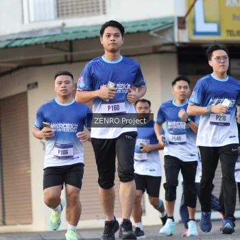 Runner Photo 3500999