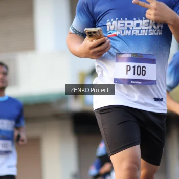 Runner Photo 3501052