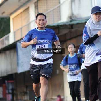Runner Photo 3501191