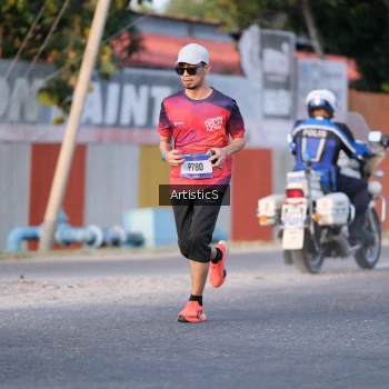 Runner Photo 3501248