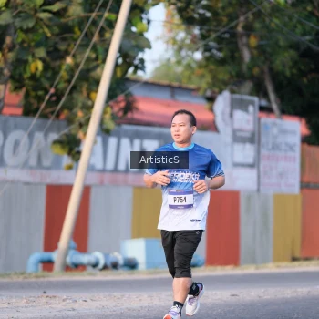 Runner Photo 3501415