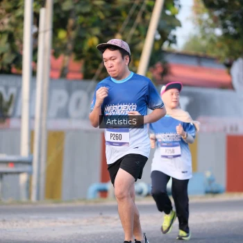 Runner Photo 3501449