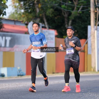 Runner Photo 3501469