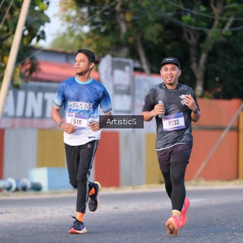 Runner Photo 3501475