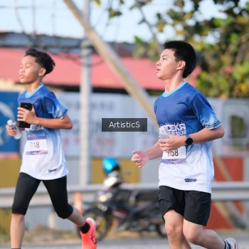 Runner Photo 3501499