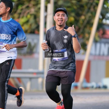 Runner Photo 3501516
