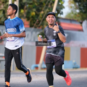 Runner Photo 3501525