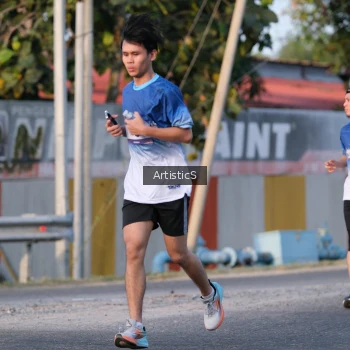 Runner Photo 3501572