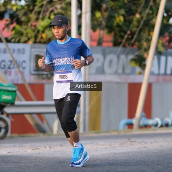 Runner Photo 3501607