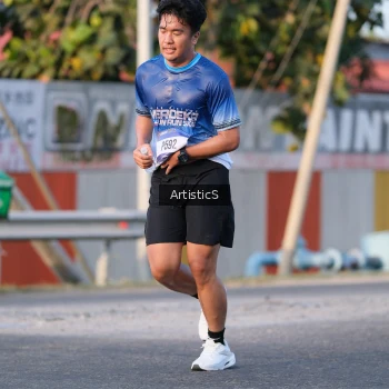 Runner Photo 3501873