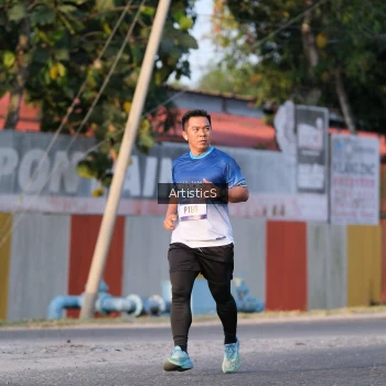 Runner Photo 3502029