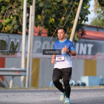 Runner Photo 3502034