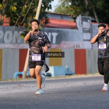 Runner Photo 3502057