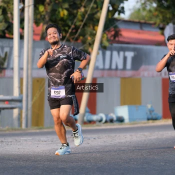 Runner Photo 3502065