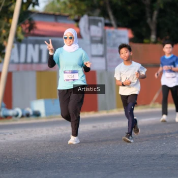 Runner Photo 3502098