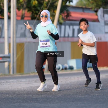 Runner Photo 3502109