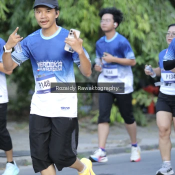 Runner Photo 3502112