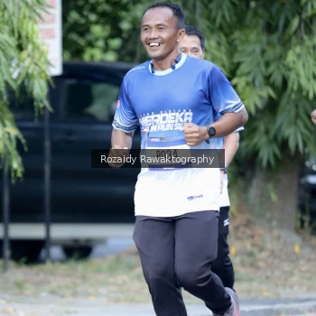 Runner Photo 3502119