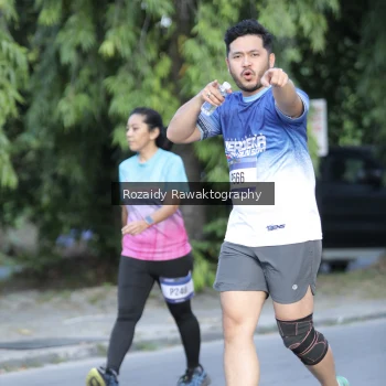 Runner Photo 3502159