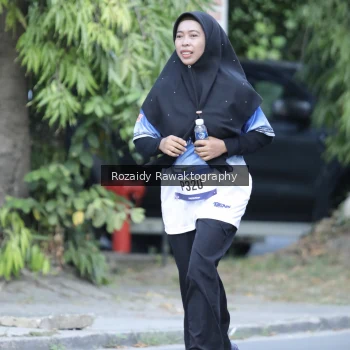 Runner Photo 3502172