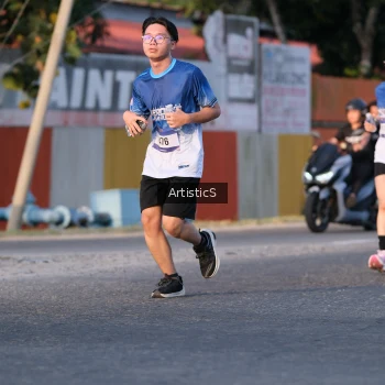 Runner Photo 3502184