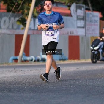 Runner Photo 3502195