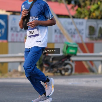 Runner Photo 3502201
