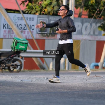 Runner Photo 3502380