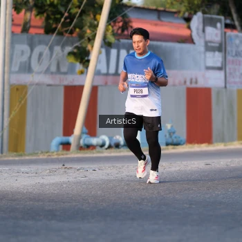 Runner Photo 3502385