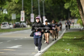 Runner Photo 35024