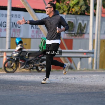 Runner Photo 3502427