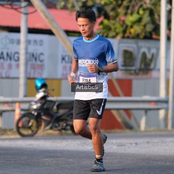 Runner Photo 3502430
