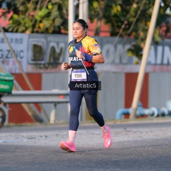 Runner Photo 3502440