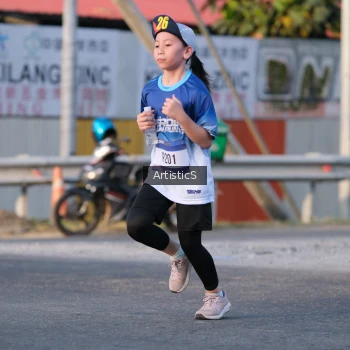 Runner Photo 3502444