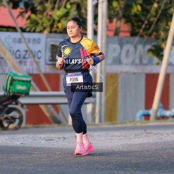 Runner Photo 3502449
