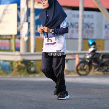 Runner Photo 3502459