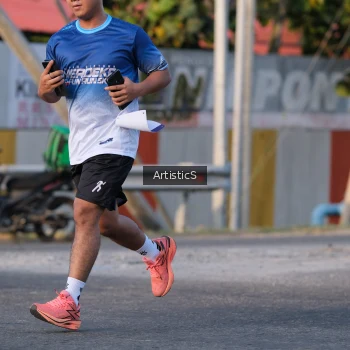 Runner Photo 3502483