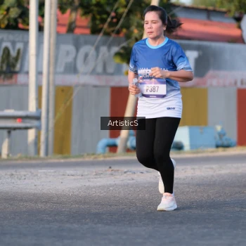 Runner Photo 3502498