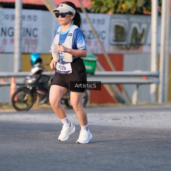Runner Photo 3502556