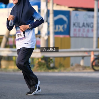 Runner Photo 3502590