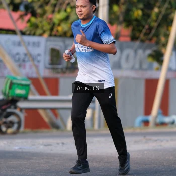Runner Photo 3502707