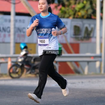 Runner Photo 3502713