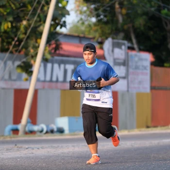Runner Photo 3502754