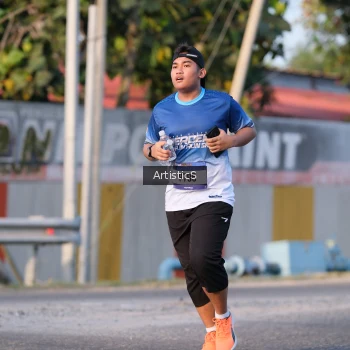 Runner Photo 3502765