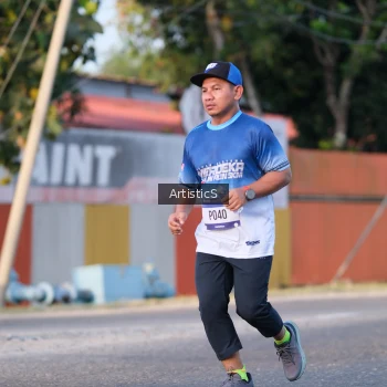 Runner Photo 3502809