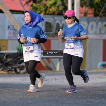 Runner Photo 3502814