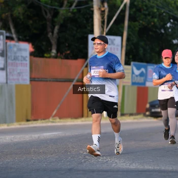 Runner Photo 3502823
