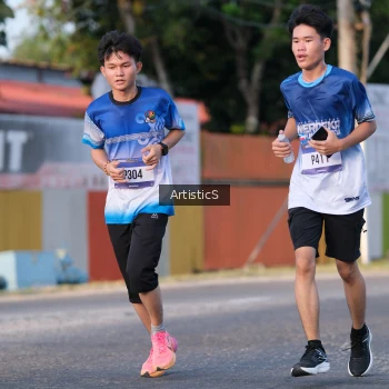 Runner Photo 3502850