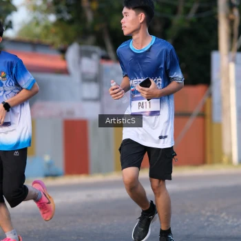 Runner Photo 3502853